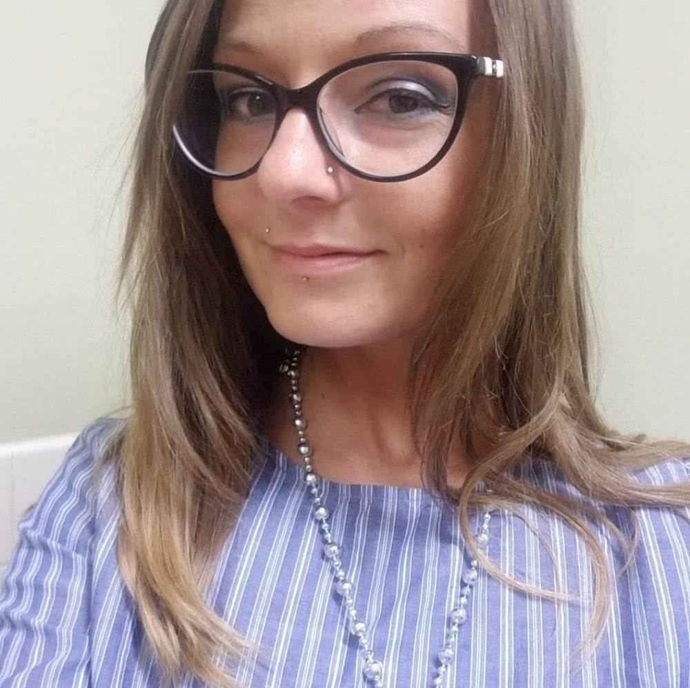 Meet your Posher, Becky